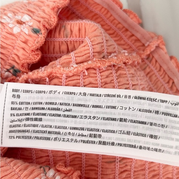 🌸 Hollister Smocked Floral Tank Top – Size Small 🌸 - Picture 5 of 6